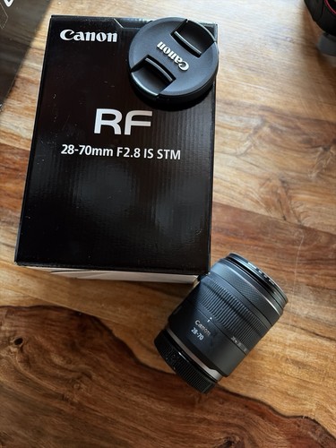 Canon 2 8 - f/2.8, stm