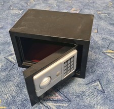 Tresor ST 150015795 Zahlenschloss mit Code 4,18kg Wandtresor Schwarz