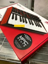 AKAI MPK mini MK3 Professional Midi Keyboard Controller Rot Neu in Box