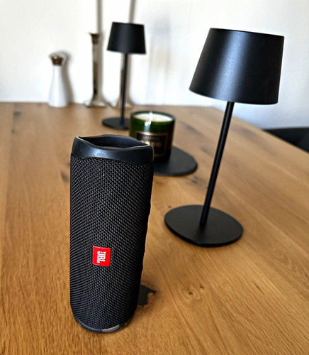 Jbl flip rasselt - 5, etwas