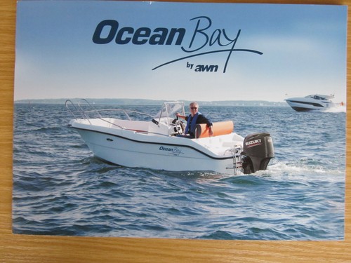 Ocean bay awn motorboot - by,