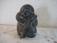 Wolf Original Canada Sculptures / Skulptur / Figur Eskimo mit Fisch aus Sammlung