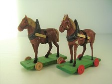 Antike Pferde für Gespann