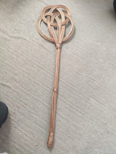 Alte teppichklopfer korb - teppichklopfer,