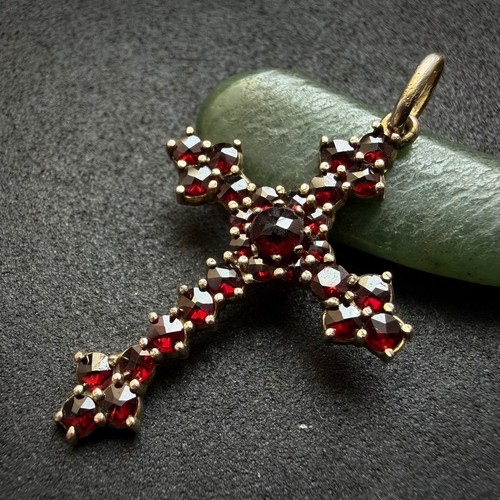 Vintage kreuz anhänger - vintage,