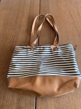 Damen  Handtasche  braun mit blau/weiß gestreifter Stoff gebraucht