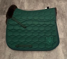 Mattes Dressurschabracke - Lammfell  - Größe : L - NEU