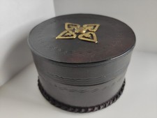 Lederschachtel rund, Schmuckdose, Lederdose, Andenkenbox, Lederbox, dunkelbraun