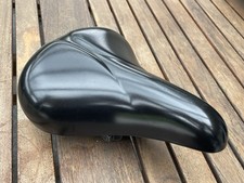 Selle Royal Fahrrad Sattel 25x18,5cm. Mit Federn