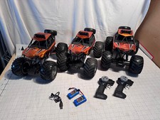 DF Models #9945 DF JUMBO FOOT V2 Off-Roader 1:10 RTR Konvolut 3 Stück f. Bastler