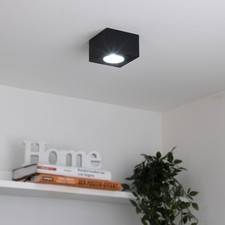 Flacher Aufbaustrahler eckig