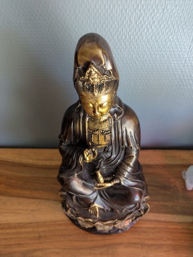 Bronze statue guanyin kwan - kwan, yin