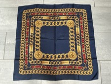 Zeitloser Chanel Schal Vintage