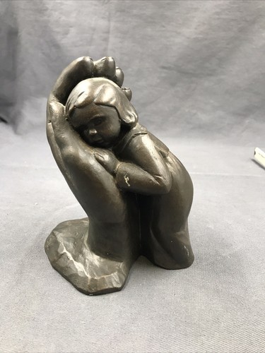 Skulptur bleib sein kind - „bleib,