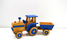 Holzspielzeug Traktor mit