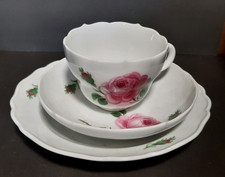 Meissner-Porzellan- 3er Sammelgedeck, Sammeltasse, Blume, Meissen