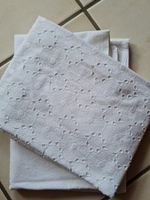 2 x Kopfkissenbezug  Paradekissen mit Lochstickerei ca 75 x 74 cm