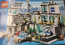 Lego 7744 Polizeistation / Hauptquartier (15)