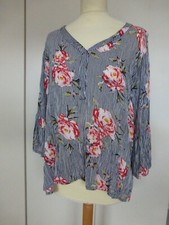 Bluse 42 44 Janina 3/4 Arm Volant V Ausschnitt schwarz weiß Streifen Rosen Schös