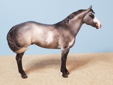 Resin Modellpferd Mojo von Josine Vingerling Stock Horse Gelding Wallach