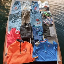 Großes Jungen Kleidung