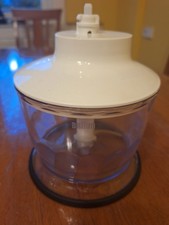 Zerkleinerer 67051048 kpl. (500 ml) Braun Multiquick Handmixer Typen 4644