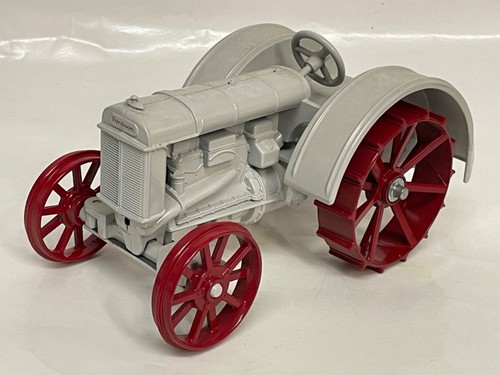 Ertl 804 fordson modell - fordson,