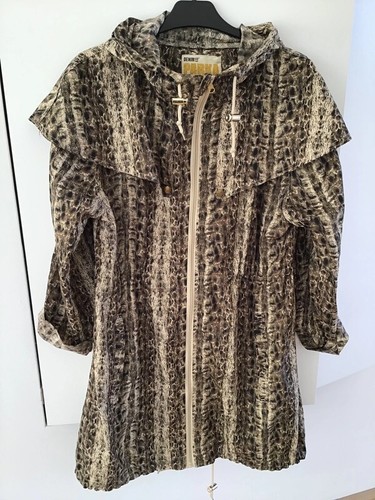 Nylon parka snake python print - python,