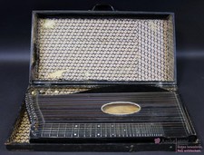 Antike Zither im Holzkoffer, gebraucht