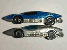 2 Hot Wheels Large Charge Blackwall Silber Blau Color Shifter High Voltage