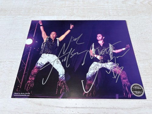 Autogramm young bucks - nick, &