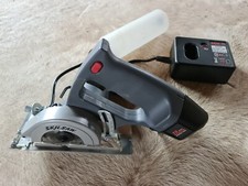 Akku Diamant Glas - u. Fliesenschneider 12 V Skil 2976 mit Akku und Ladestation