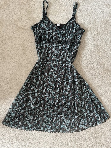 Kleid mit blumen - kleid,