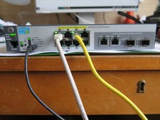 HP 2530-8G-PoE+ 8-Port Netzwerk-Switch mit Netzteil und neuester FW 