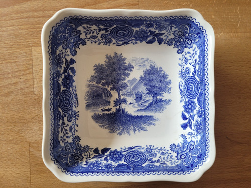 B burgenland blau - +,