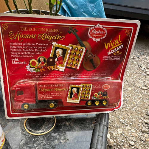 Reber mozart kugeln werbetruck - reber, mozart-kugeln