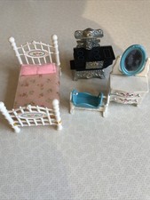 Puppenstube Bett Wiege Herd