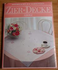 Stickpackung Tischdecke Rosenbäumchenmotiven 80x80cm zum selbersticken Rarität !