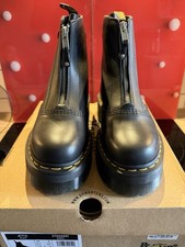 Dr. Martens Jetta Black