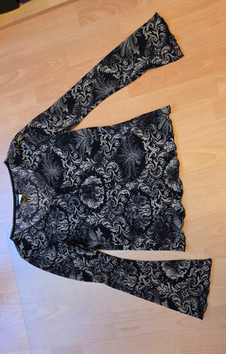 Damenbluse mit ausgestellten
