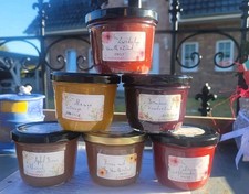 4 Gläser selbstgemachte