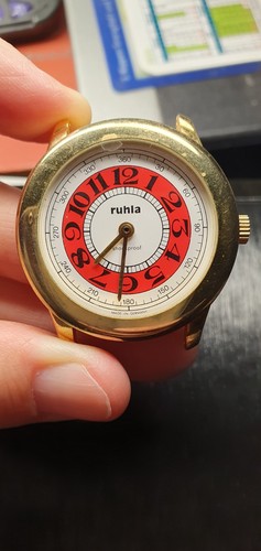 Ruhla armbanduhr mit rotem - ruhla,