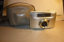 DDR Kamera Penti selten in beige/gold Meyer Domiplan V 3,5/30 mit Tragetasche !