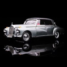 1/64 Seeker Mercedes Benz 300D