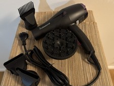 Haartrockner Föhn Professional mit 4 Diffuser und Styling Düsen 2000w Neu Schw.
