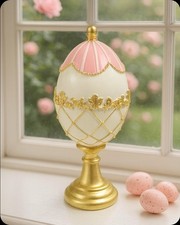 Dekoratives Brokant Osterei Ei