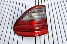 Mercedes Rückleuchte links aussen E-Klasse Kombi S210 A210 820 5364 MOPF