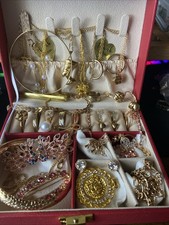 Konvolut   Schmuck, Sammlung voller Schmuckkasten