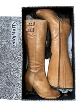 TED & MUFFY "LEDA" STIEFEL
