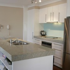 Cielo White Küchenarbeitsplatte Granulit Granit Platte poliert 60cm